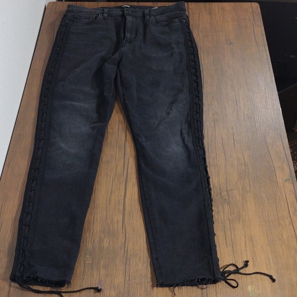 Hudson Los Angeles Barbara Skinny Jeans